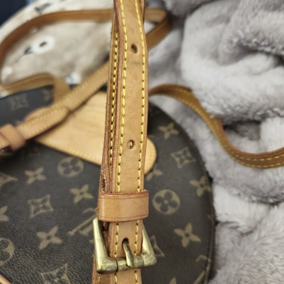 Louis Vuitton backpack - Picture 12 of 16